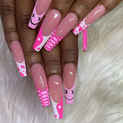 24Pcs Fashion Wearable Nail Art Butterfly Design Detachable Nude Color Coffin Fake Nails with Glue Full Cover Press on Nails
