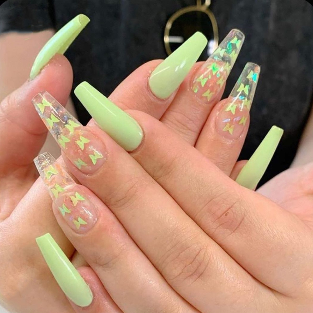 24Pcs Fashion Wearable Nail Art Butterfly Design Detachable Nude Color Coffin Fake Nails with Glue Full Cover Press on Nails