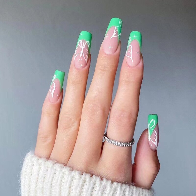 24Pcs Fashion Wearable Nail Art Butterfly Design Detachable Nude Color Coffin Fake Nails with Glue Full Cover Press on Nails