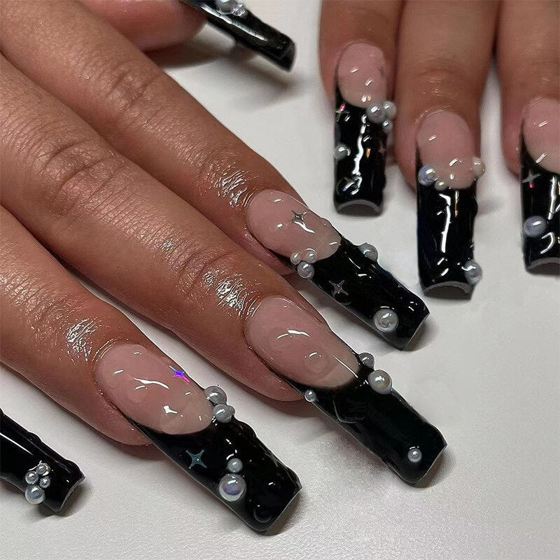 24Pcs Fashion Wearable Nail Art Butterfly Design Detachable Nude Color Coffin Fake Nails with Glue Full Cover Press on Nails