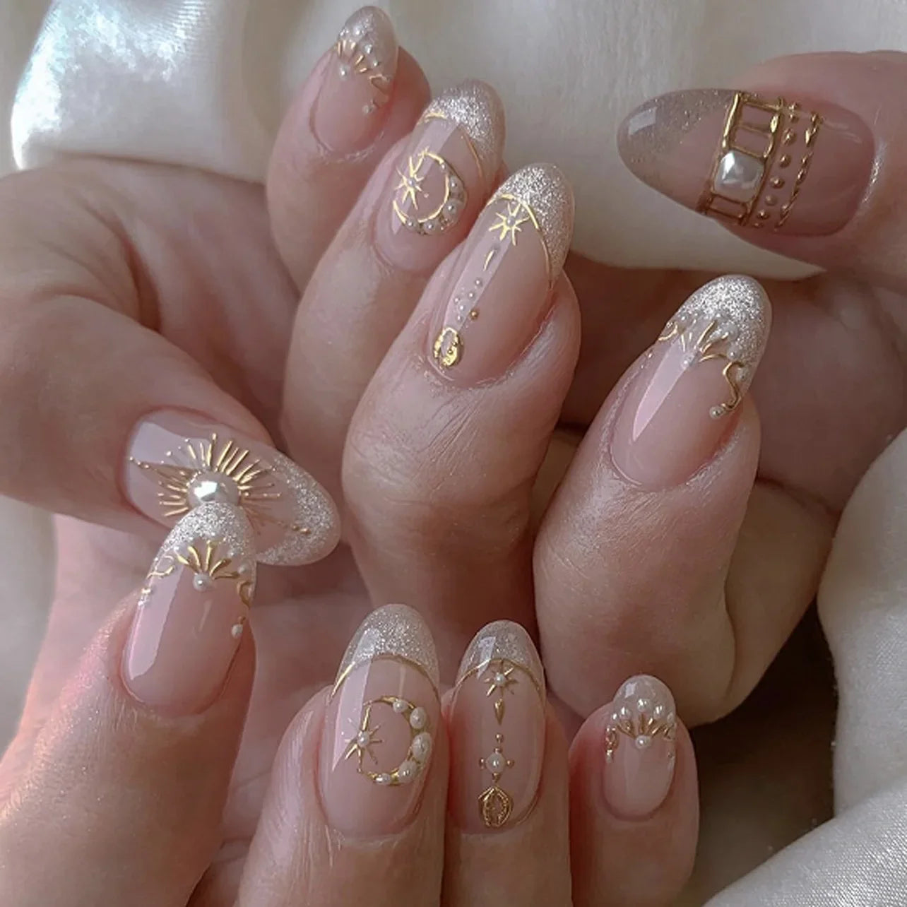 24Pcs 3D Golden French False Nails with Glue Wearable Round Head Press on Fake Nails Tips Almond Reusable Manicure for Women