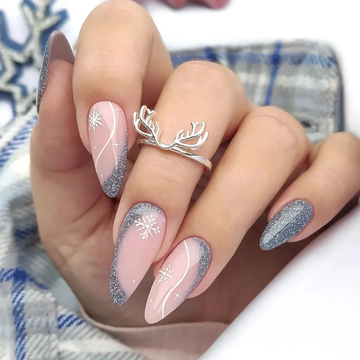 24Pcs Mid-length Almond Fake Nails Press on With Black Star Moon Design False Nail Shiny Powder Detachable Full Cover Nails Tips