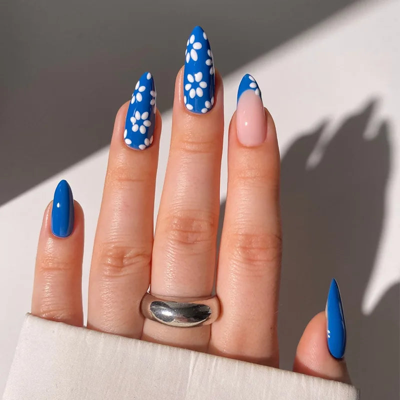 24Pcs Gradient Pink Nails Set Press on Cute French Press on False Nails Flower Design Wearable Almond Full Cover Fake Nail Tips