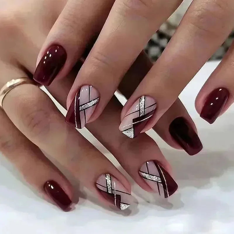 24Pcs Fashion Fake Nails Press on Short Square Head False Nail Art Black Starlit Sky Design Artifical Full Cover Nail Tips
