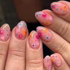 24Pcs Summer Wearable Press on Nails with Pink Heart-shape Pattern Design Short Almond Fake Nail Tip Cute Round Head False Nails