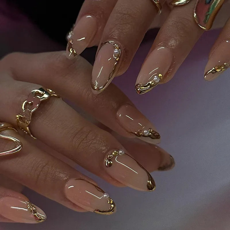 24Pcs Short Round Head Nails Set Press on Golden Edge French Design Fake Nails Tips Wearable Almond Full Cover False Nail Patch