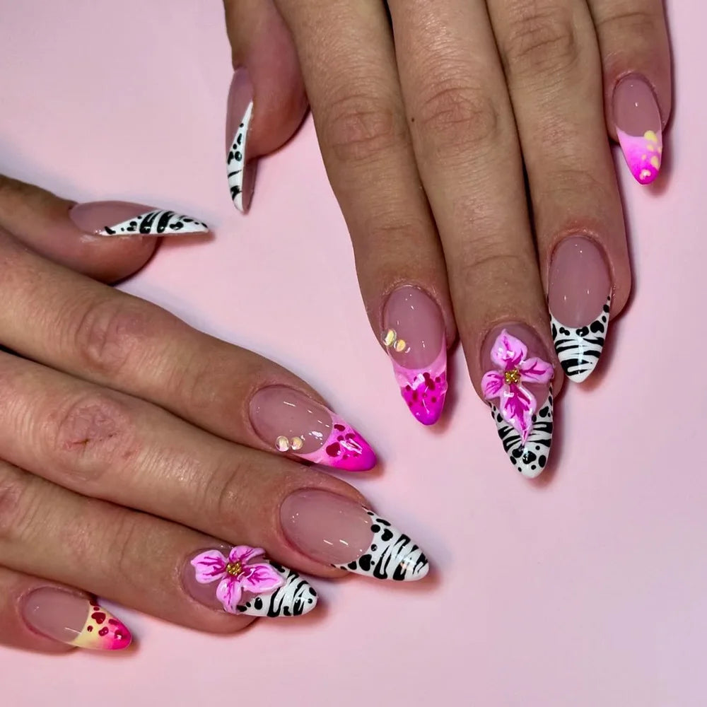 24Pcs Almond Shape Head Press on Fake Nails Short Round Head Full Cover Nail Tip Art Starfish Design French Colorful False Nails