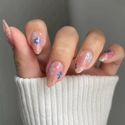 24Pcs Summer Wearable Press on Nails with Pink Heart-shape Pattern Design Short Almond Fake Nail Tip Cute Round Head False Nails